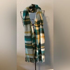 Beautiful Soft Plaid Scarf